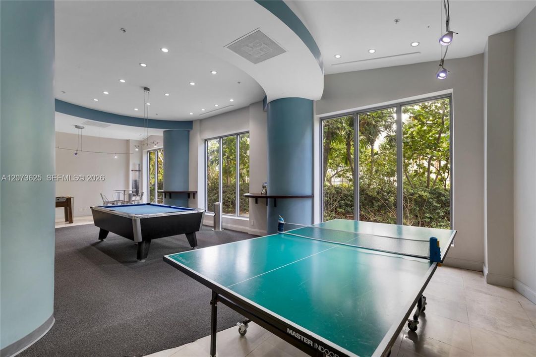 For Sale: $599,000 (2 beds, 2 baths, 1346 Square Feet)