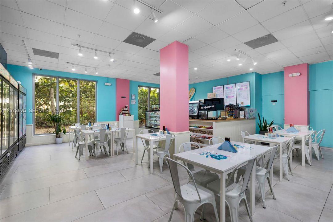 For Sale: $599,000 (2 beds, 2 baths, 1346 Square Feet)