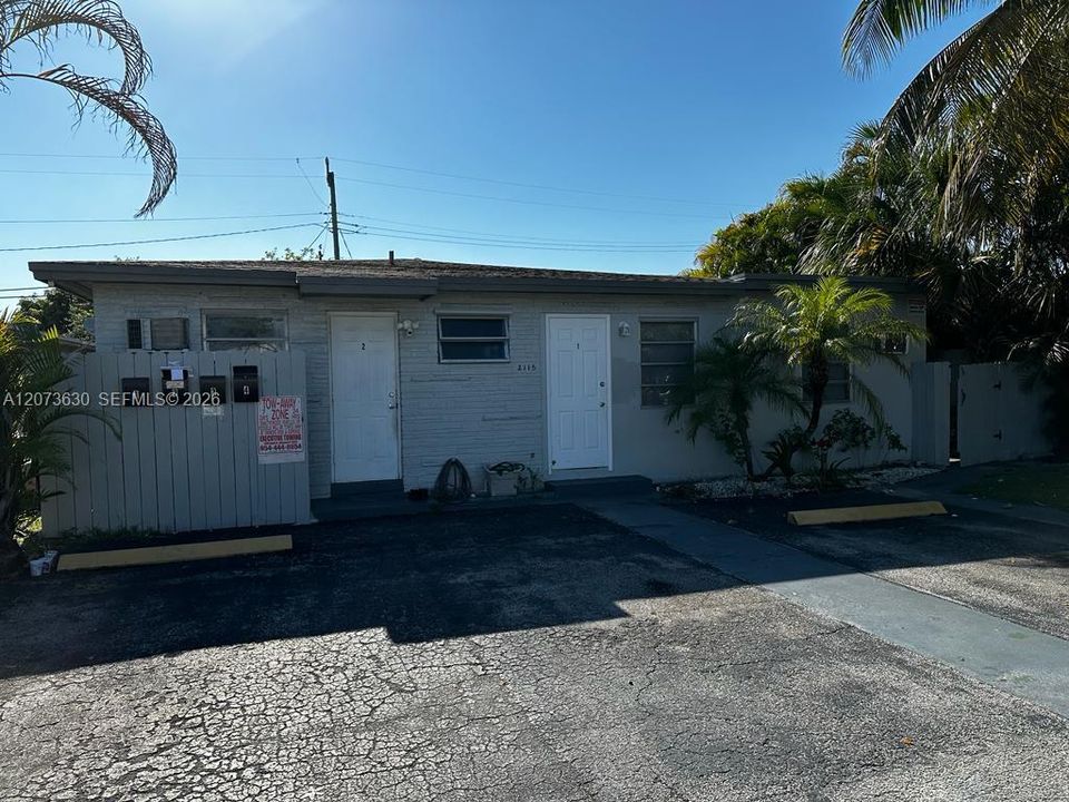 For Rent: $1,650 (1 beds, 1 baths, 680 Square Feet)