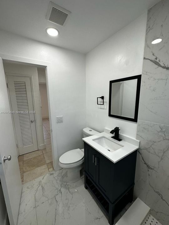 For Rent: $1,650 (1 beds, 1 baths, 680 Square Feet)