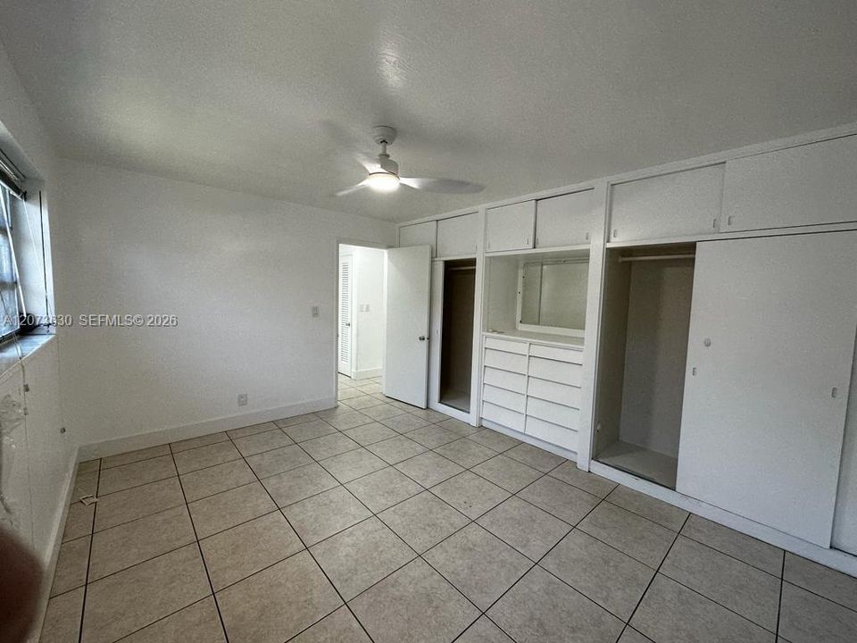 For Rent: $1,650 (1 beds, 1 baths, 680 Square Feet)