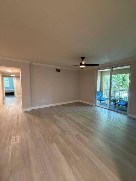 3 6386