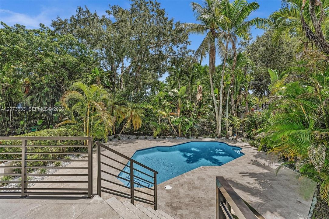 For Sale: $1,975,000 (3 beds, 2 baths, 2184 Square Feet)