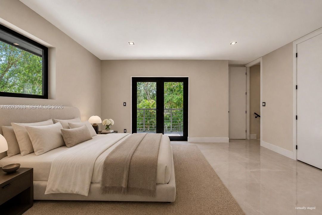 For Sale: $1,975,000 (3 beds, 2 baths, 2184 Square Feet)