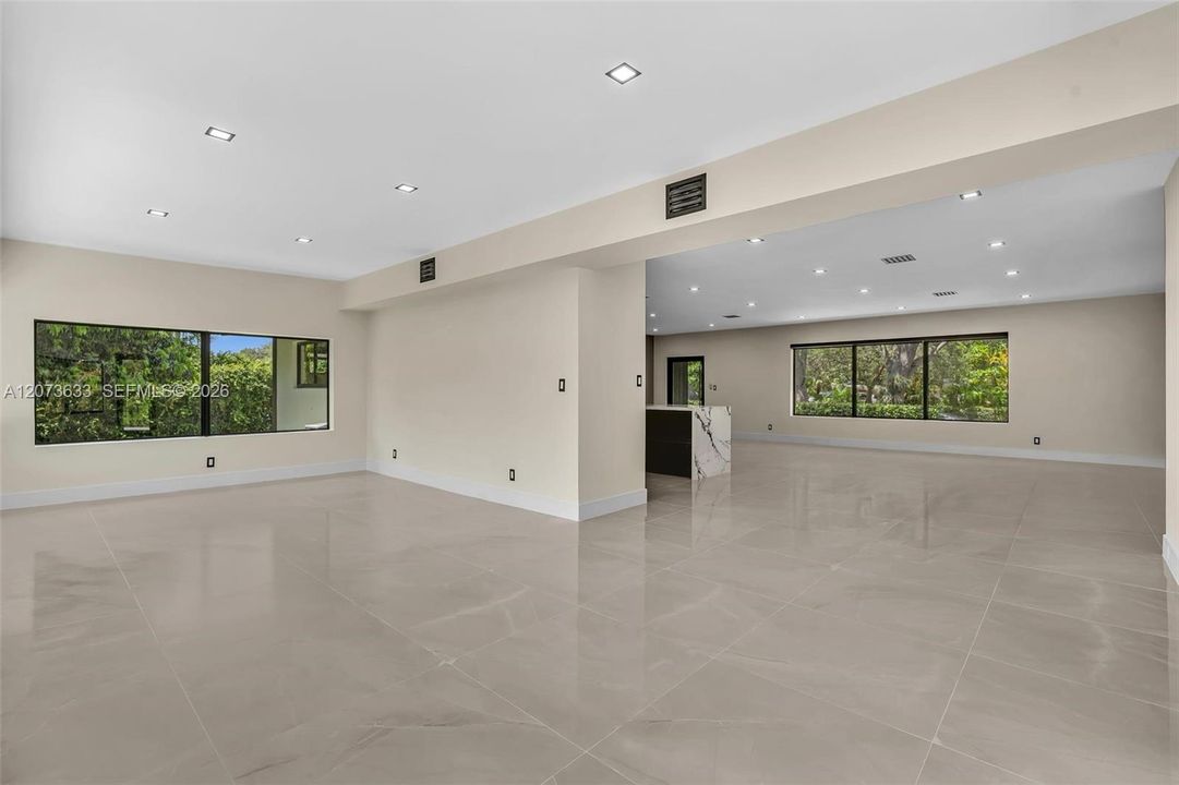 For Sale: $1,975,000 (3 beds, 2 baths, 2184 Square Feet)