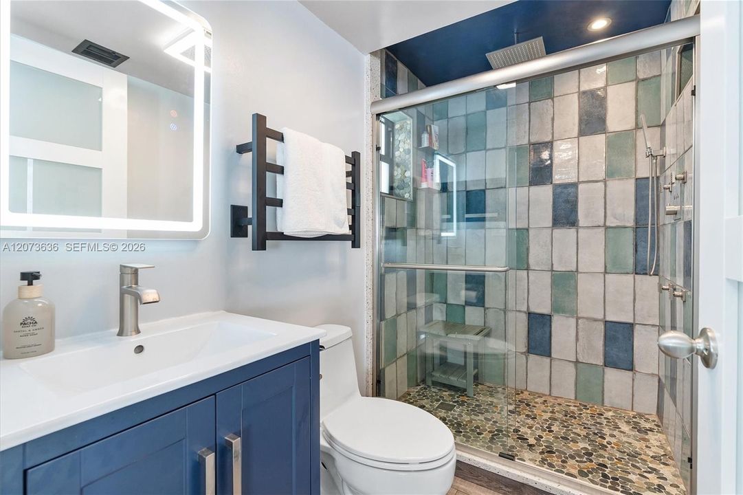 For Sale: $699,000 (3 beds, 2 baths, 1212 Square Feet)