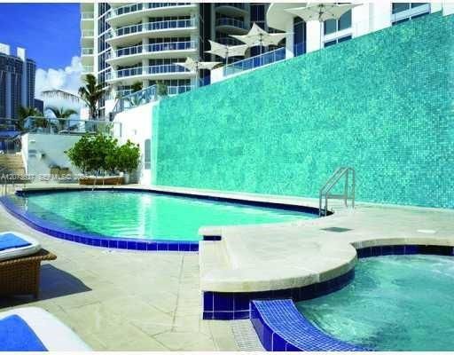 En Venta: $649,018 (1 camas, 1 baños, 688 Pies cuadrados)