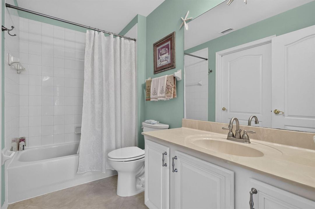 2nd Bathroom