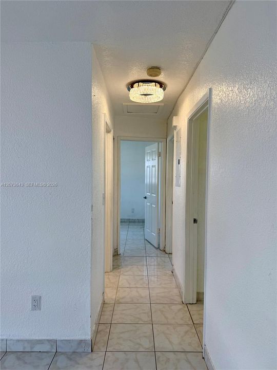 For Sale: $510,000 (3 beds, 1 baths, 1078 Square Feet)