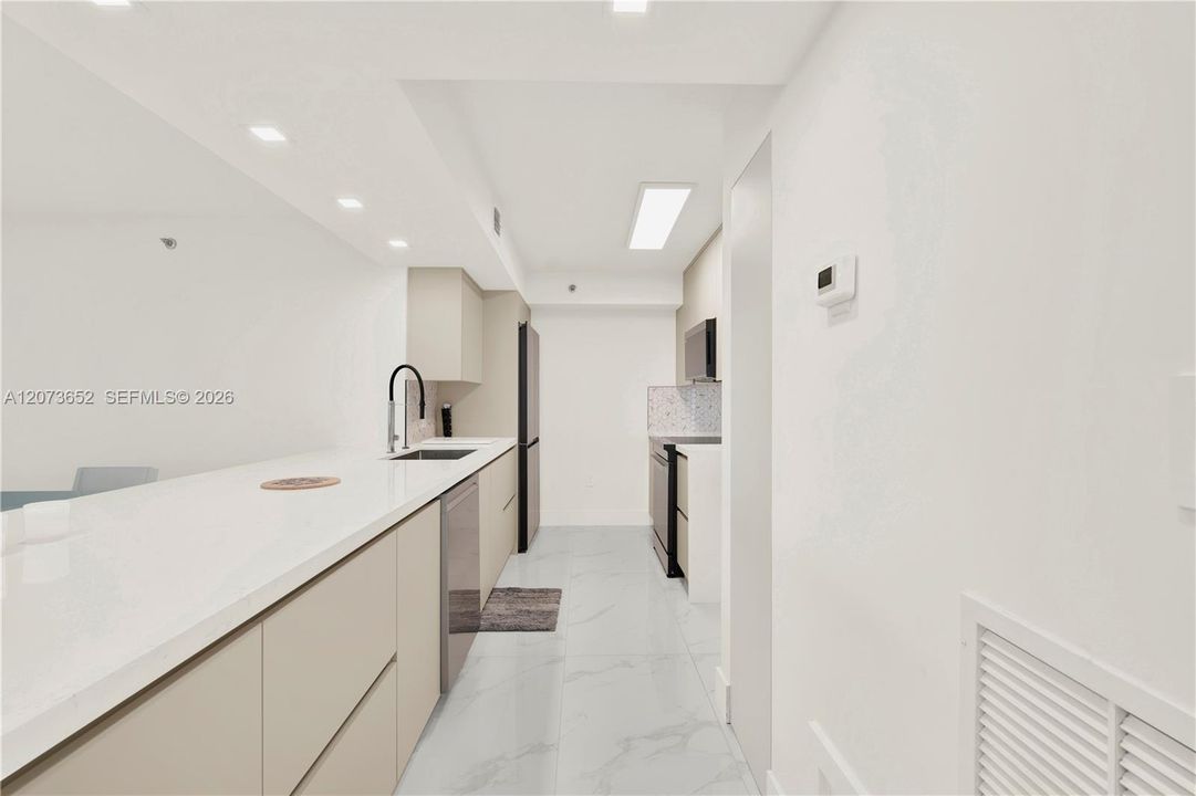 For Rent: $8,500 (2 beds, 2 baths, 1410 Square Feet)