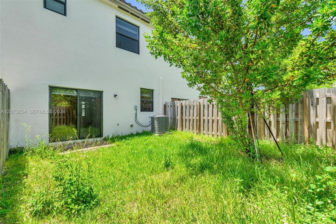 For Sale: $392,500 (3 beds, 2 baths, 1483 Square Feet)