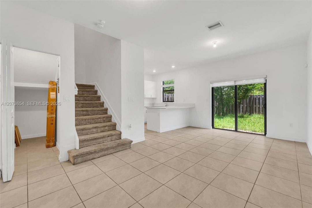 For Sale: $392,500 (3 beds, 2 baths, 1483 Square Feet)
