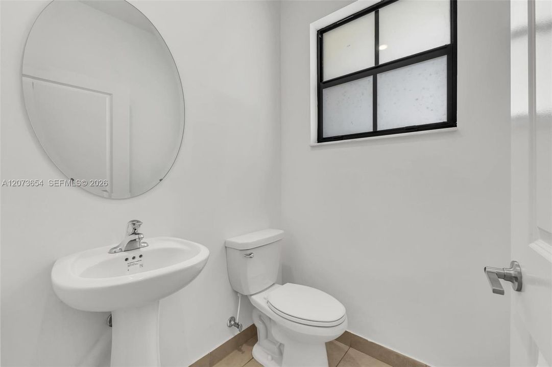 For Sale: $392,500 (3 beds, 2 baths, 1483 Square Feet)
