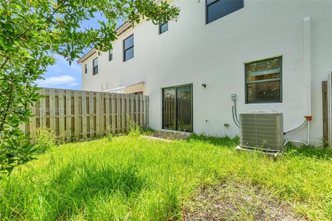 For Sale: $392,500 (3 beds, 2 baths, 1483 Square Feet)
