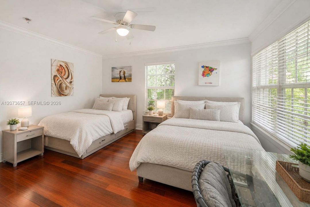 En Venta: $729,000 (3 camas, 2 baños, 0 Pies cuadrados)