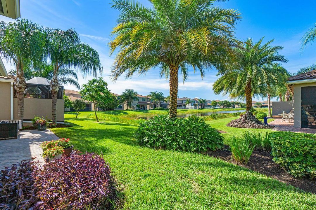 Sorrento Model Lake View