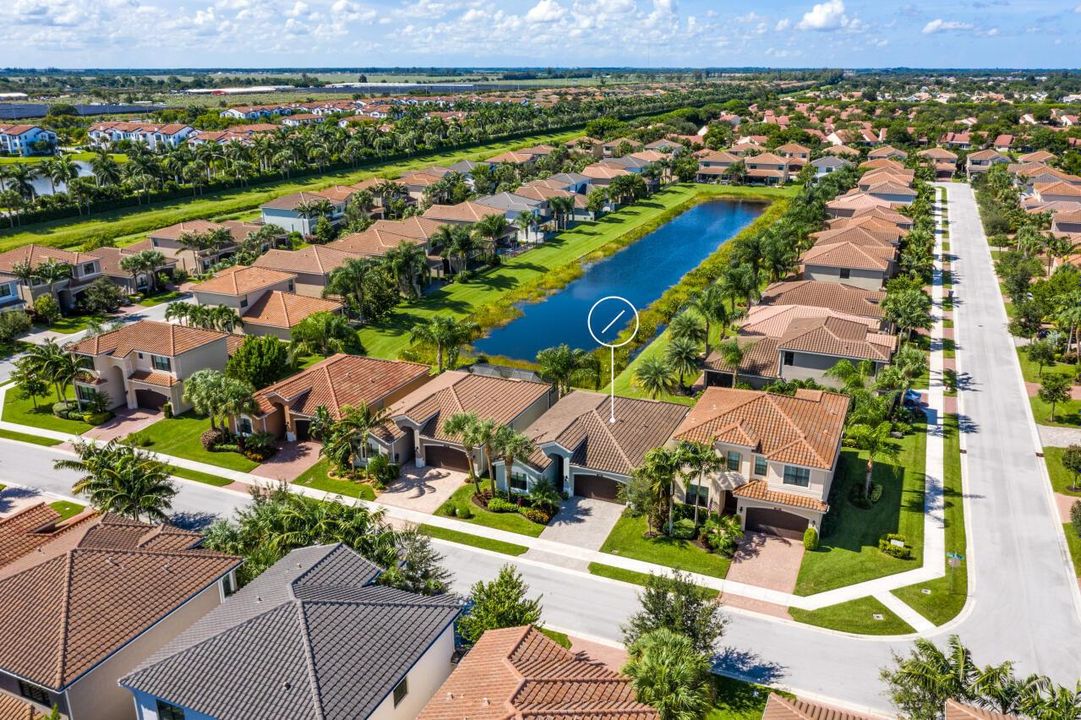 Sorrento Model Lake View