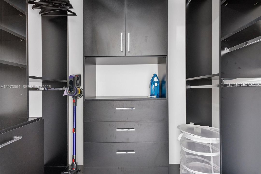 En Venta: $600,000 (1 camas, 1 baños, 981 Pies cuadrados)