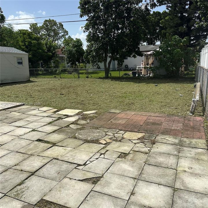 For Rent: $2,800 (2 beds, 1 baths, 1148 Square Feet)
