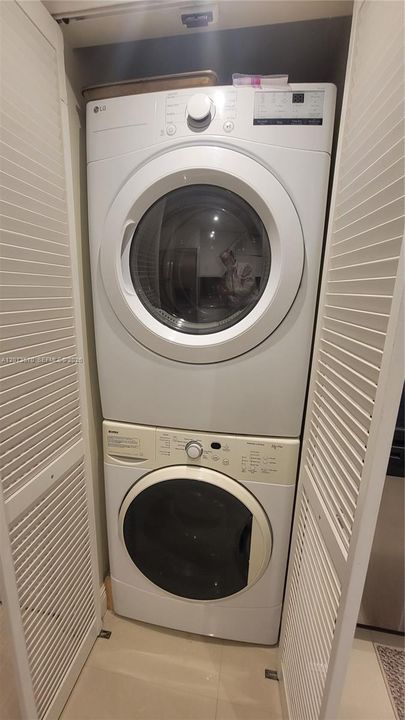 Full Size washer and dryer