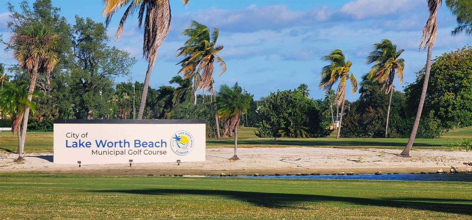 Lake Worth Beach Golf Course sign