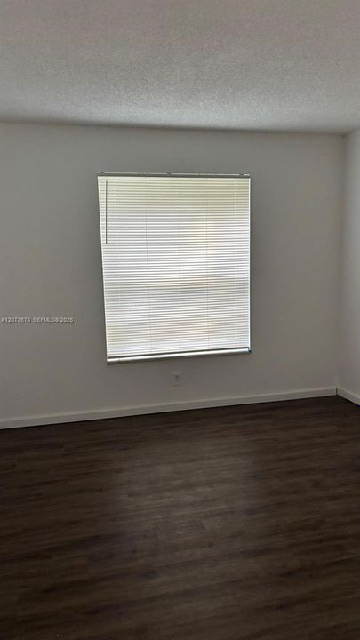 В аренду: $1,850 (2 спален, 2 ванн, 925 Квадратных фут)