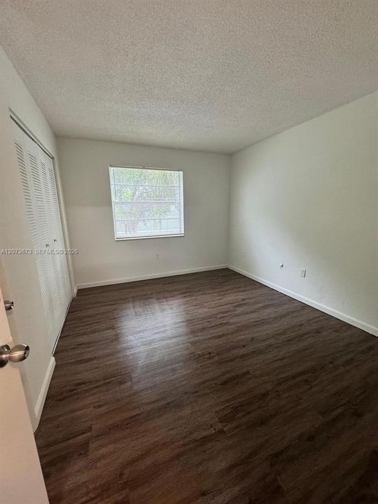 В аренду: $1,850 (2 спален, 2 ванн, 925 Квадратных фут)