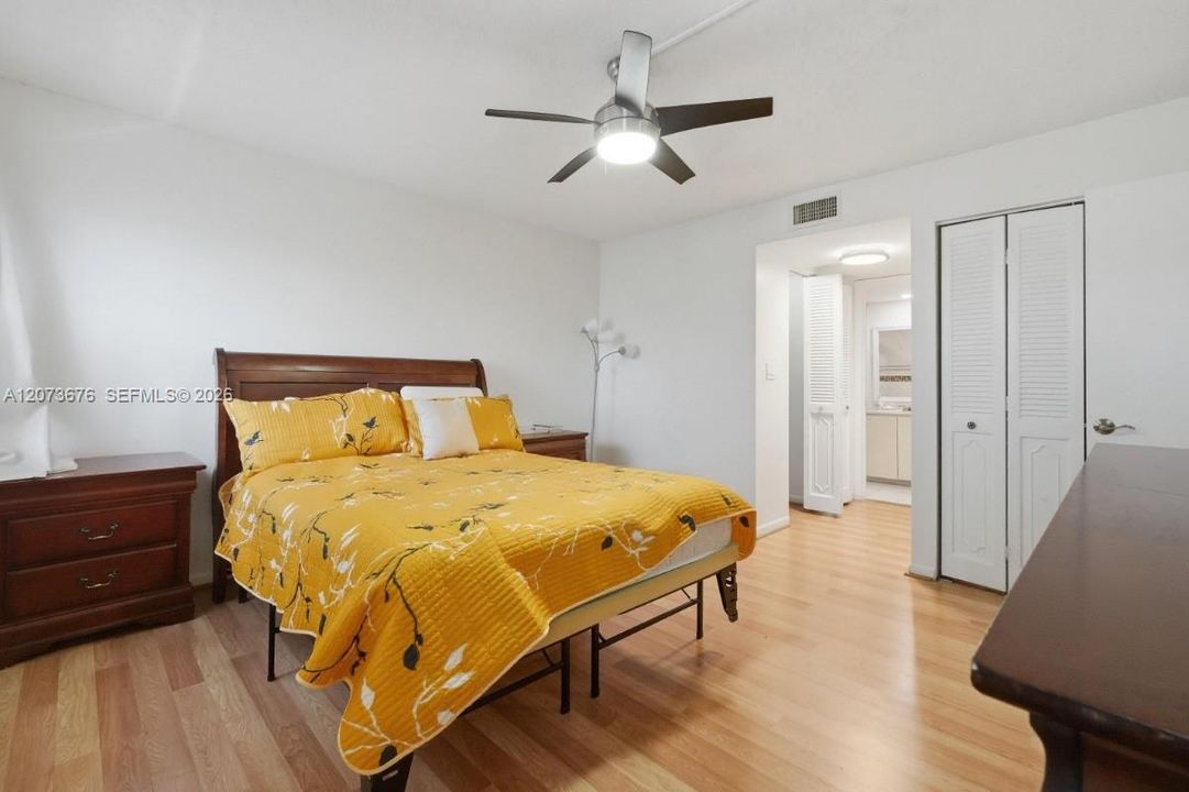 For Rent: $2,700 (3 beds, 2 baths, 1150 Square Feet)