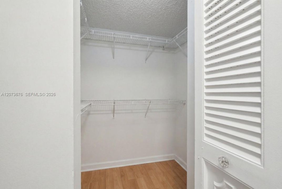 For Rent: $2,700 (3 beds, 2 baths, 1150 Square Feet)