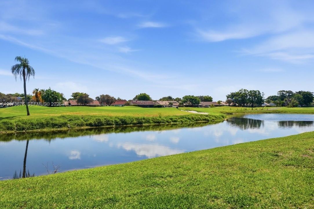 For Rent: $2,700 (3 beds, 2 baths, 1150 Square Feet)
