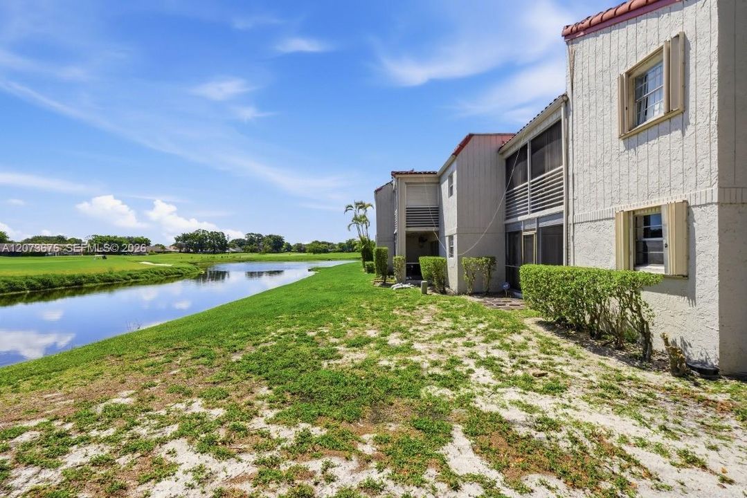 For Rent: $2,700 (3 beds, 2 baths, 1150 Square Feet)