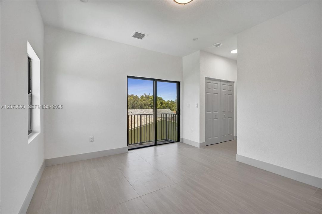 For Rent: $3,300 (3 beds, 3 baths, 1500 Square Feet)