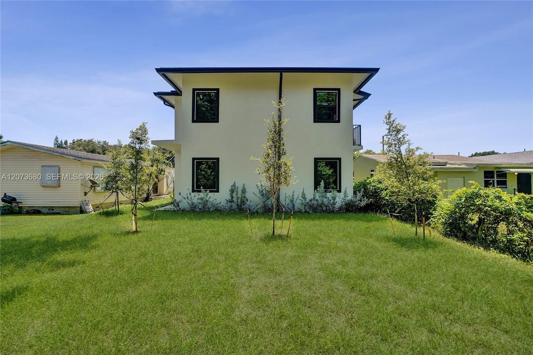 For Rent: $3,300 (3 beds, 3 baths, 1500 Square Feet)