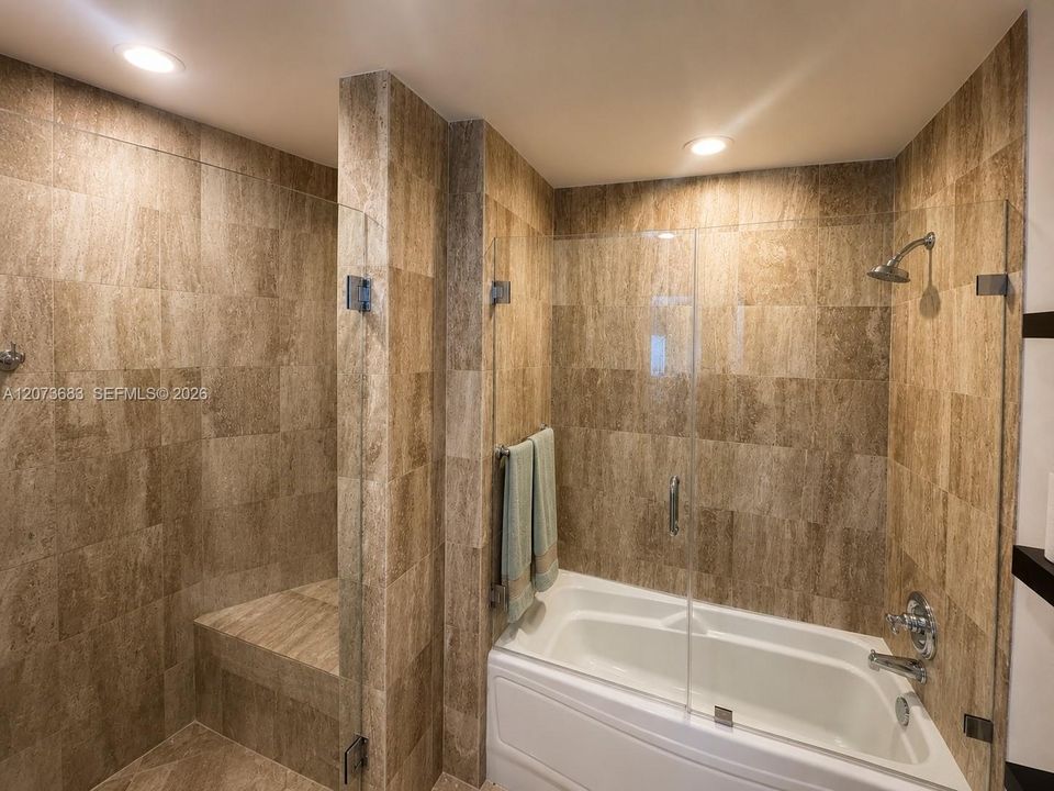 В аренду: $6,500 (2 спален, 2 ванн, 1091 Квадратных фут)