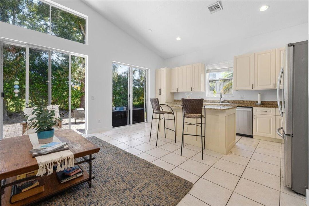09-4841 N Classical Blvd A-0467