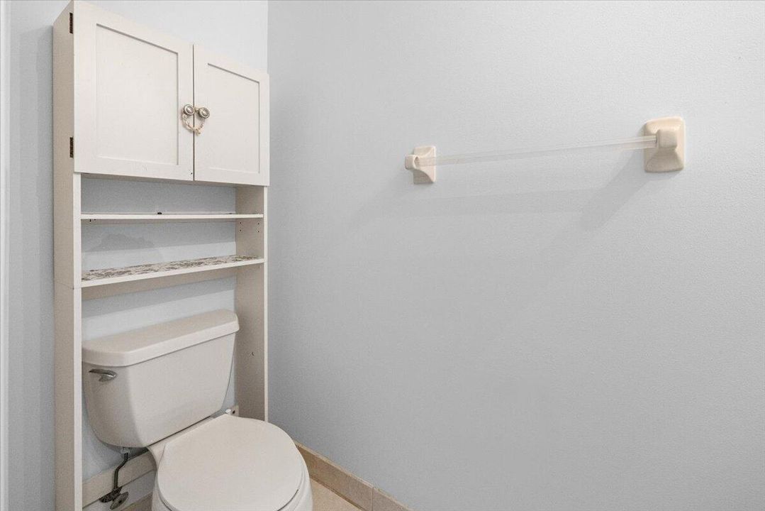 18-4841 N Classical Blvd A-0557