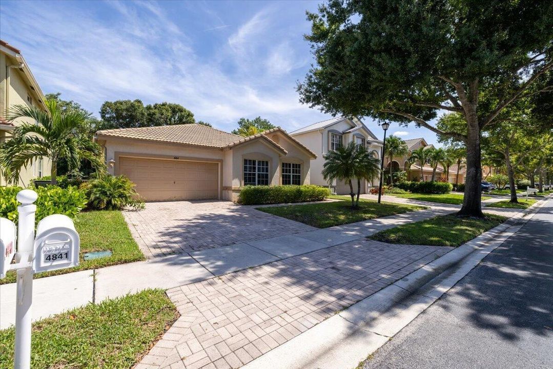 41-4841 N Classical Blvd X--16