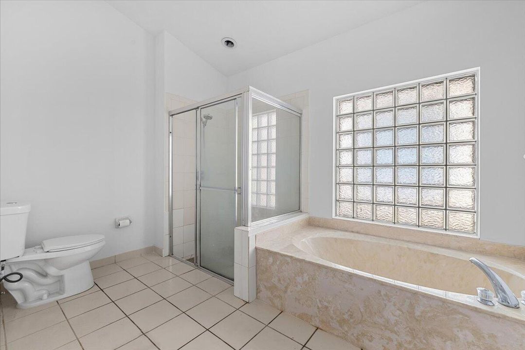 29-4841 N Classical Blvd A-0651