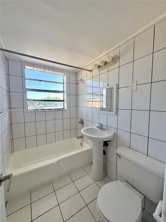 En Venta: $225,000 (2 camas, 1 baños, 510 Pies cuadrados)