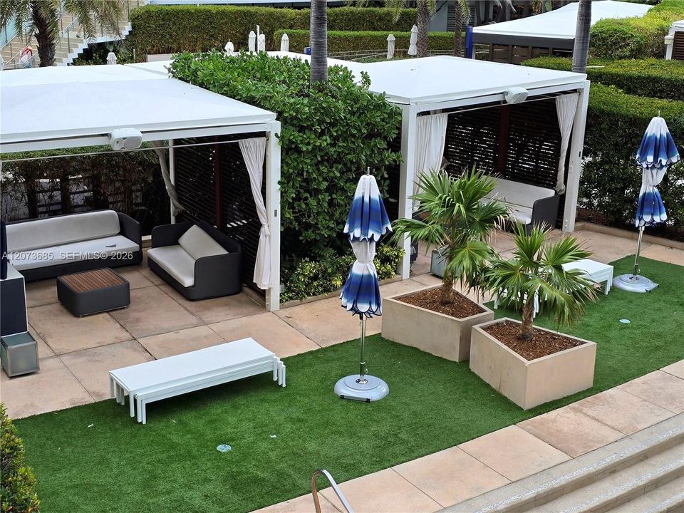 For Sale: $910,000 (0 beds, 1 baths, 516 Square Feet)
