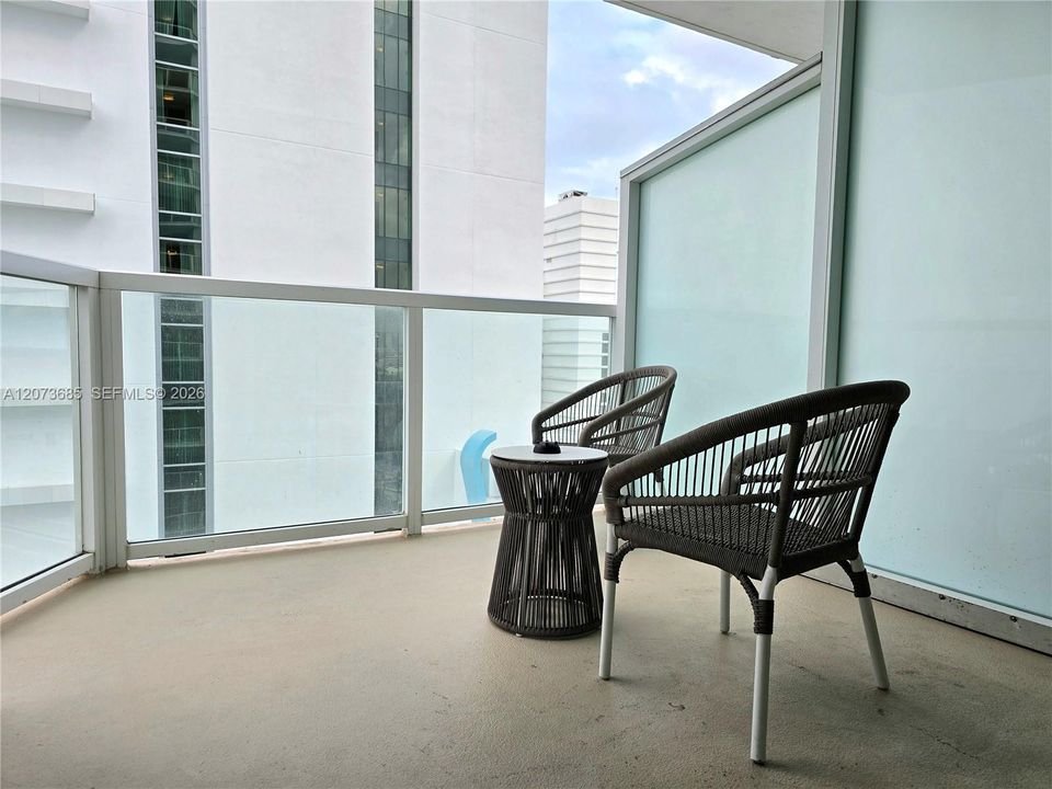 For Sale: $910,000 (0 beds, 1 baths, 516 Square Feet)