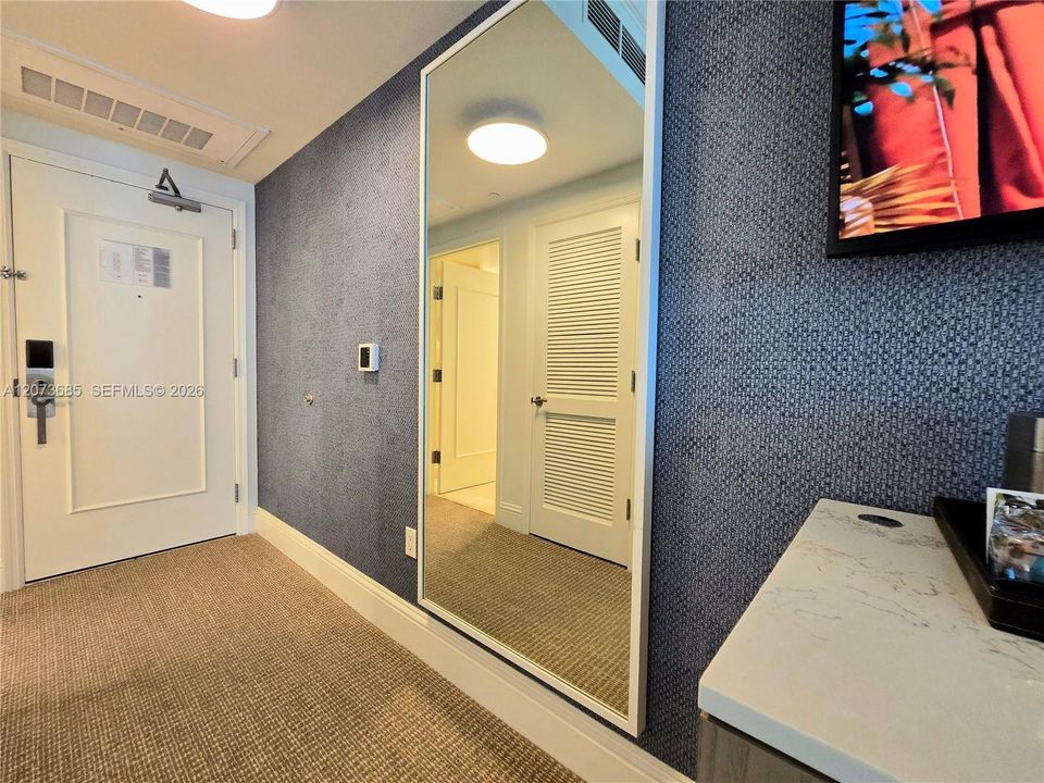 For Sale: $910,000 (0 beds, 1 baths, 516 Square Feet)