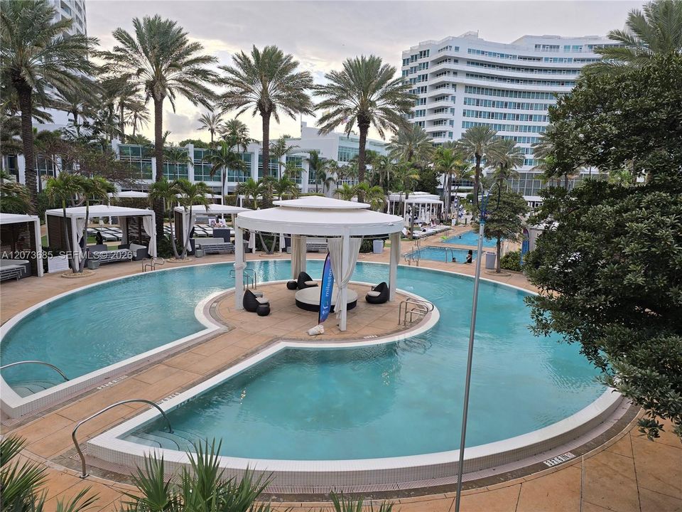 For Sale: $910,000 (0 beds, 1 baths, 516 Square Feet)