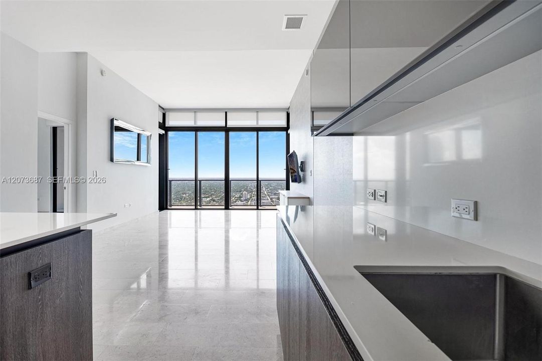 For Sale: $1,325,000 (2 beds, 2 baths, 1407 Square Feet)