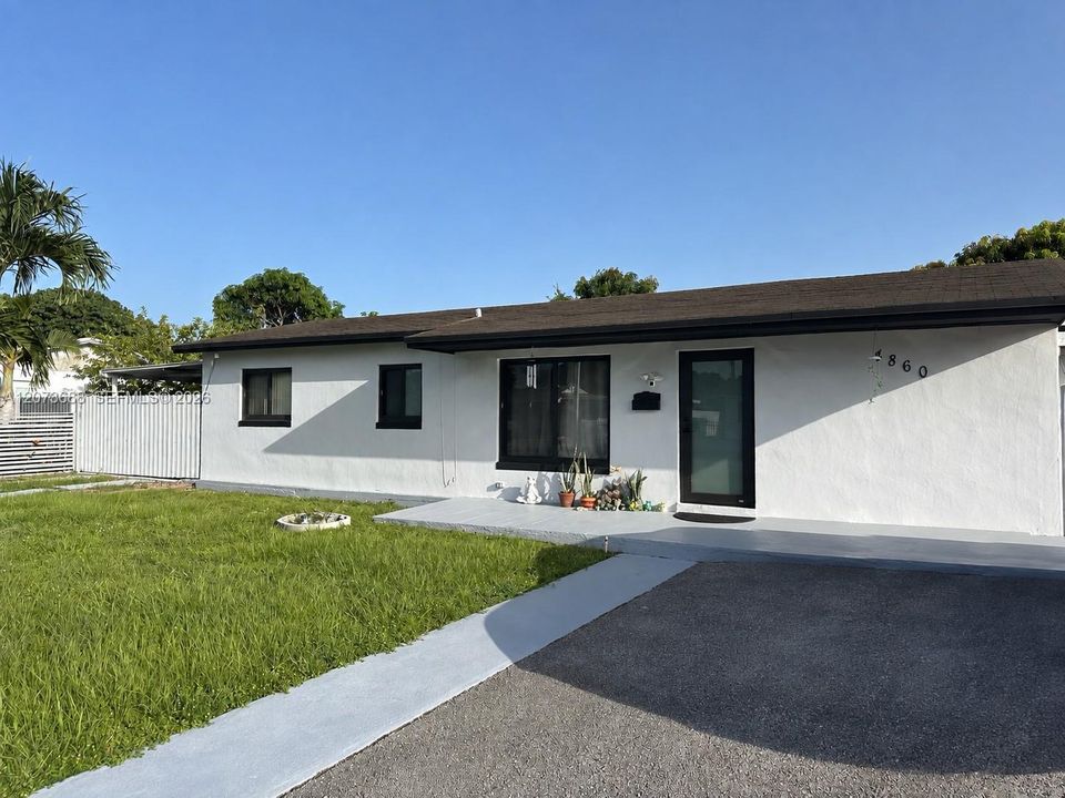 For Sale: $625,000 (3 beds, 1 baths, 1058 Square Feet)