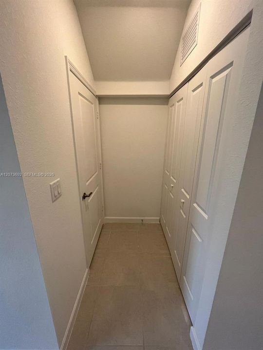 For Rent: $3,100 (4 beds, 2 baths, 1820 Square Feet)