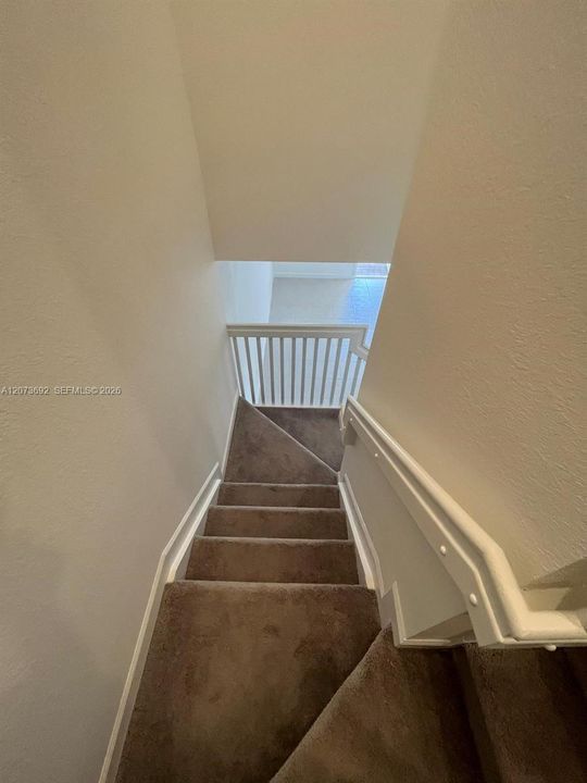 For Rent: $3,100 (4 beds, 2 baths, 1820 Square Feet)