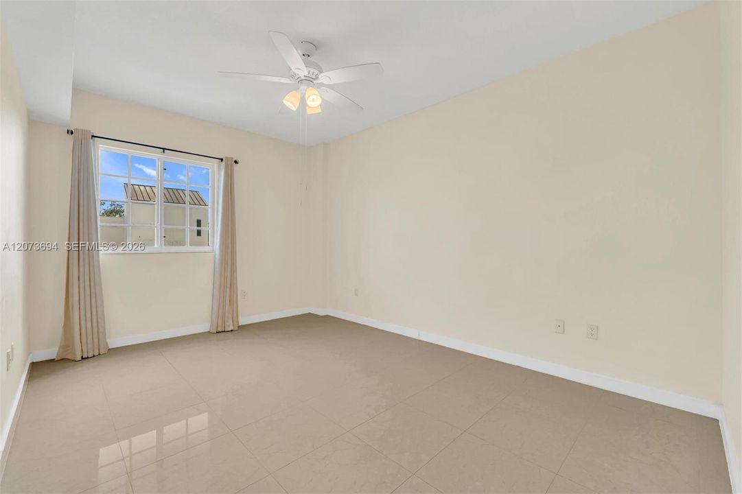 For Rent: $2,600 (2 beds, 2 baths, 1285 Square Feet)