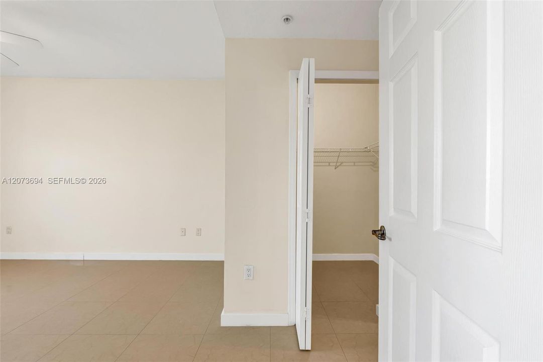 For Rent: $2,600 (2 beds, 2 baths, 1285 Square Feet)