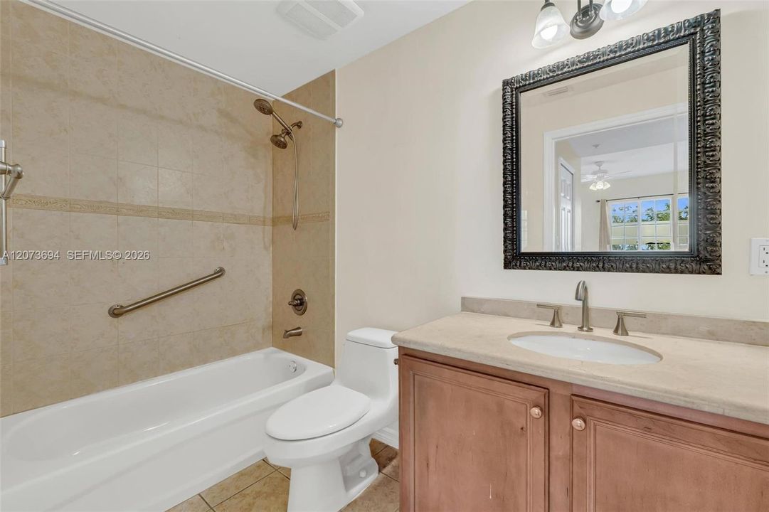 For Rent: $2,600 (2 beds, 2 baths, 1285 Square Feet)